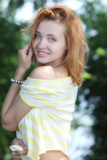 Beauty Redhead Kika-00