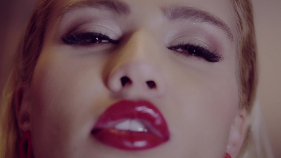 I Am Sex - Cherry Kiss-00