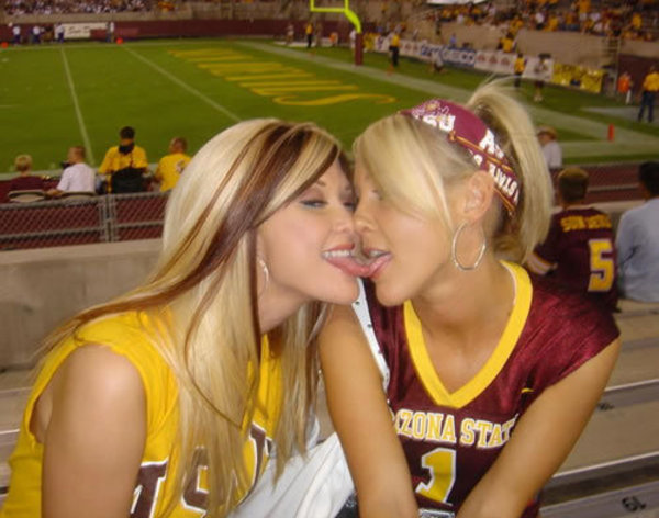 These Sexy Bitches Are Really Hot-12