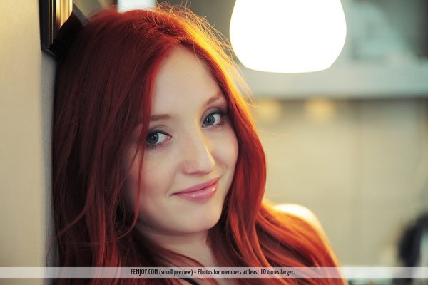 Redhead model Red Fox-01
