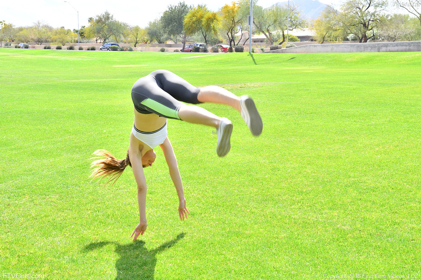 Sexy Sporty Girl-04
