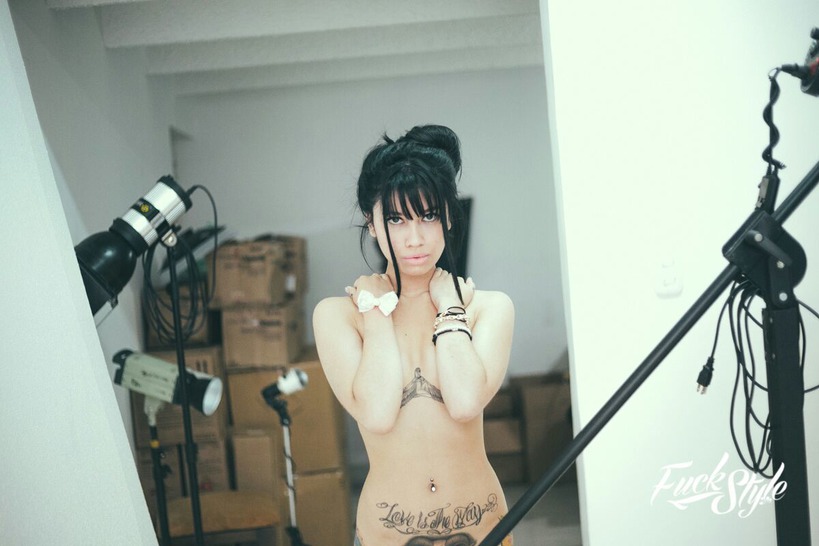 Hot Inked Teen Slut Jessica Alvarez Strips To Naked-02
