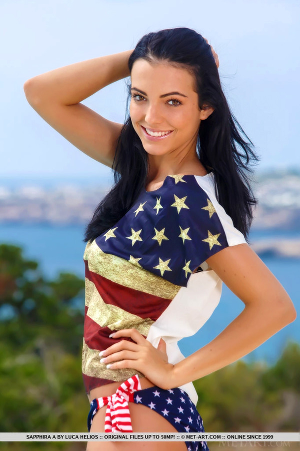 Sapphira A Strip Off Her Bikini-01