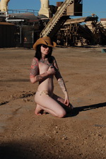 Perky Babe Barbie-03