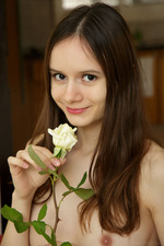 Presenting Eiby Shine-01