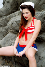 Pin-up Babe Cassie Laine-04