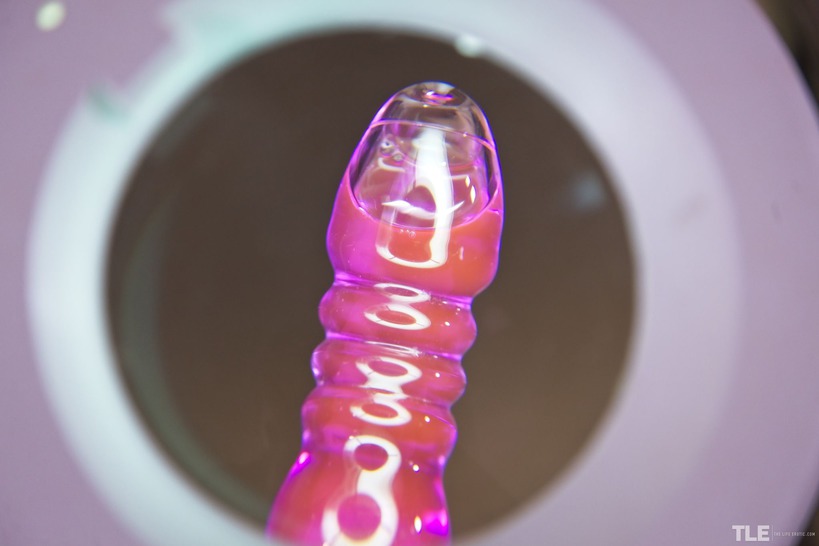Close Look-11
