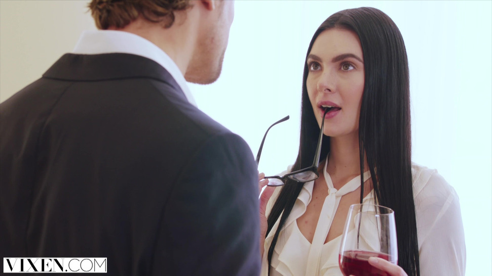 Hot Young Curator Fucks Art Collector-03